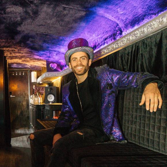 the_love_bus